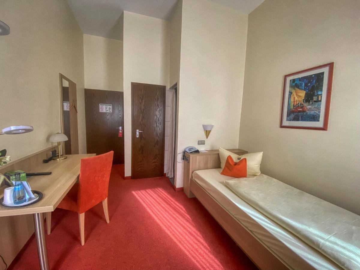 City Partner Hotel Berliner Hof Карлсруэ Экстерьер фото